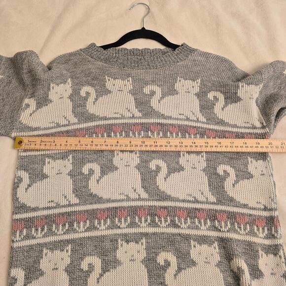 VTG Adele Knitwear Gray Sweater Crew Neck Cottagecore Cozy Catlady Grandma Core - Picture 4 of 7
